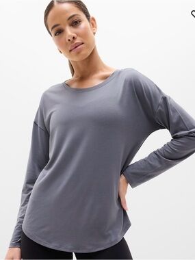 Athleta Move with Ease Relaxed Long Sleeve Crewneck Top in Slate Gray
